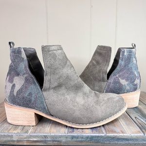 CORKYS Boutique Shield Taupe Camo Ankle Booties 8